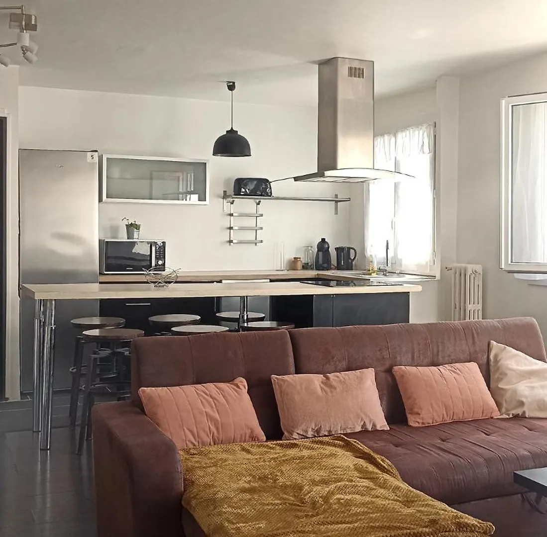 Au Coeur De La Joliette Proche Des Terrasses Apartment Marseille