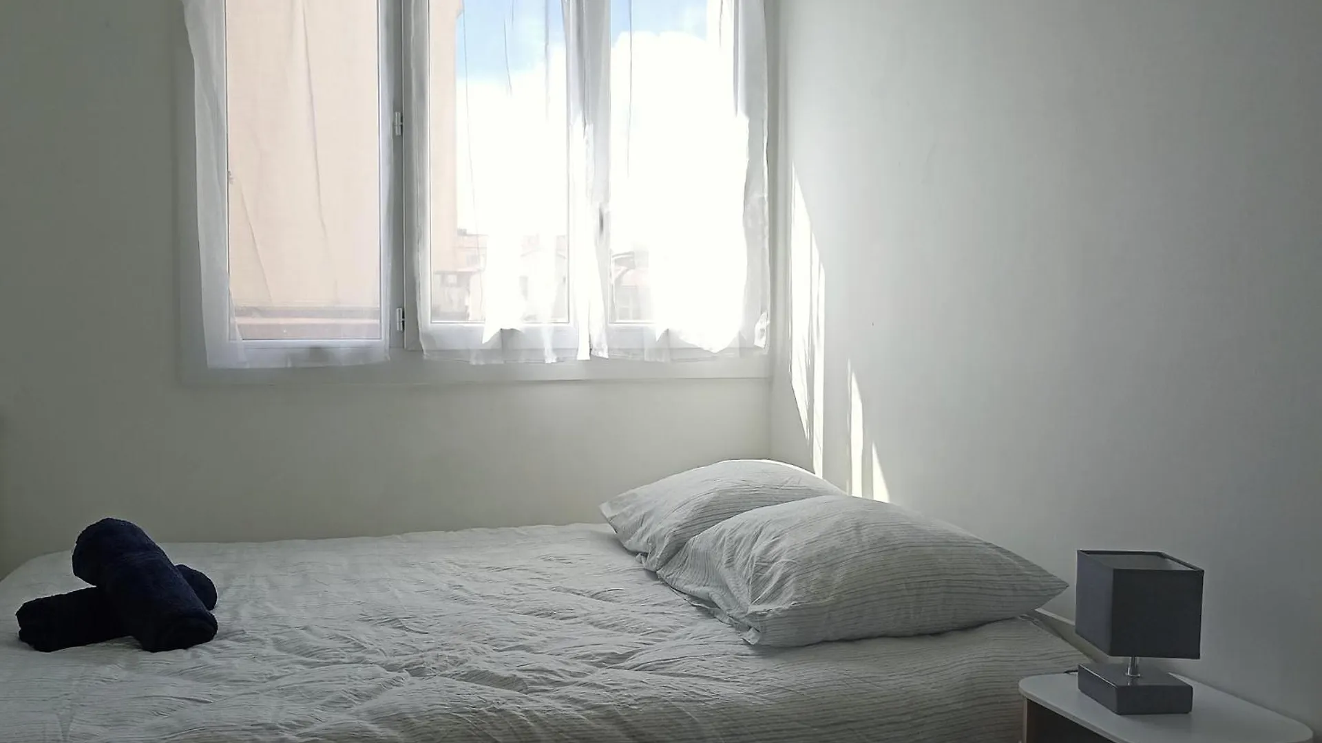 Au Coeur De La Joliette Proche Des Terrasses Apartment Marseille France